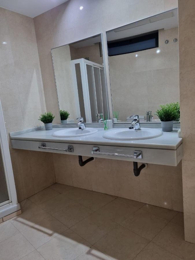 San Bernardo Family Apartment 세비야 외부 사진