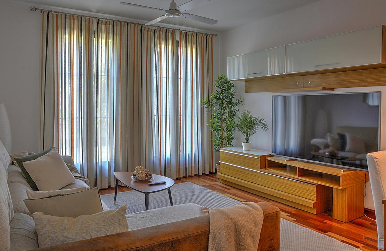 San Bernardo Family Apartment 세비야 외부 사진