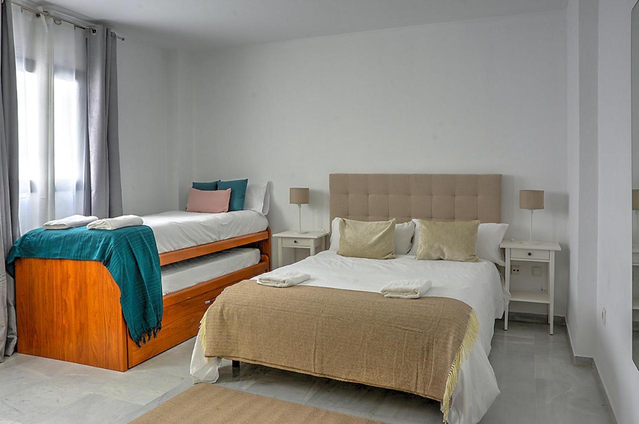 San Bernardo Family Apartment 세비야 외부 사진