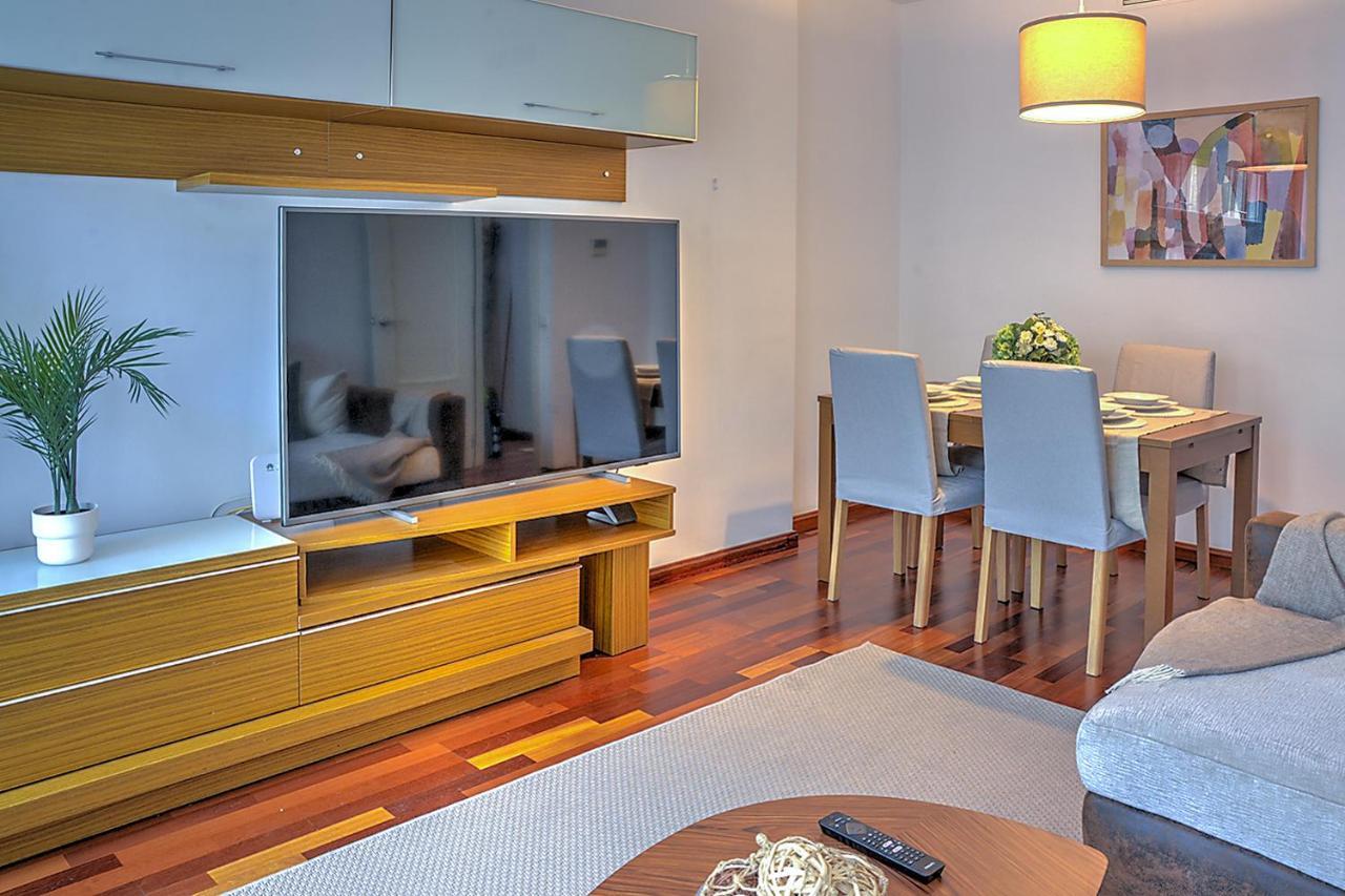 San Bernardo Family Apartment 세비야 외부 사진