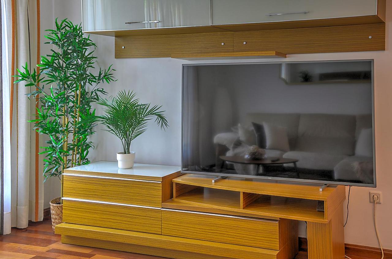 San Bernardo Family Apartment 세비야 외부 사진