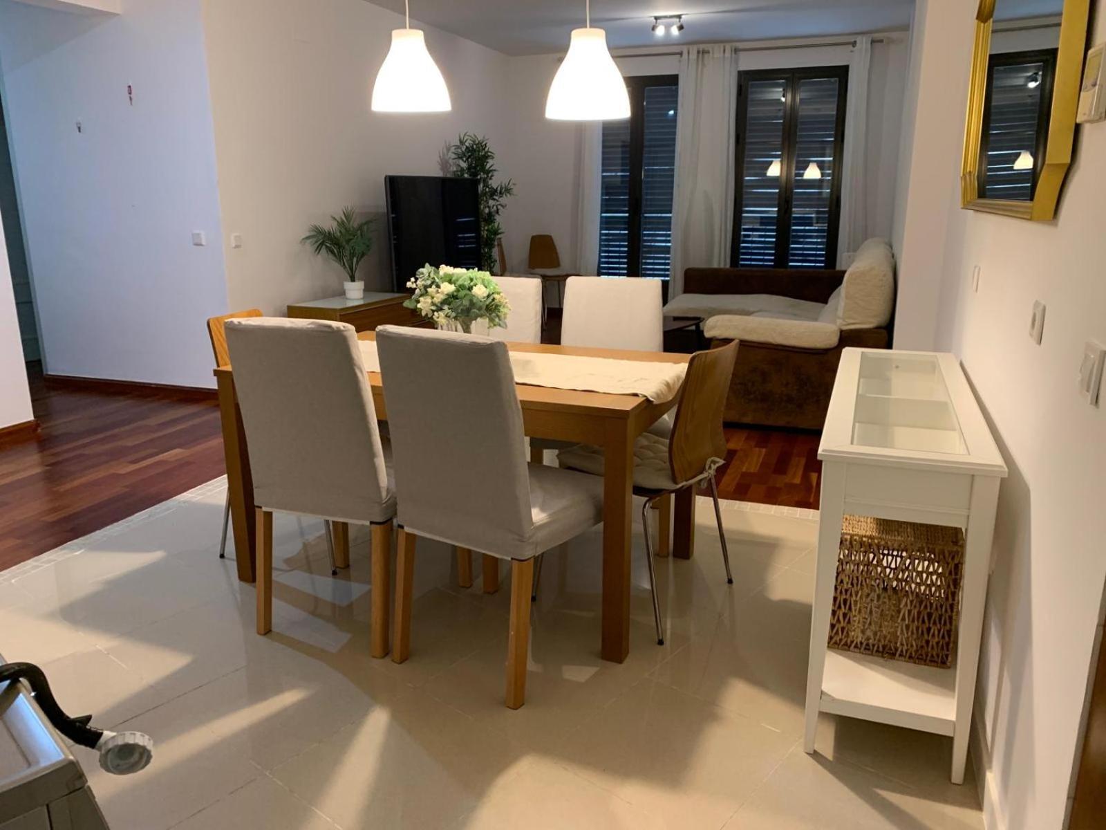 San Bernardo Family Apartment 세비야 외부 사진